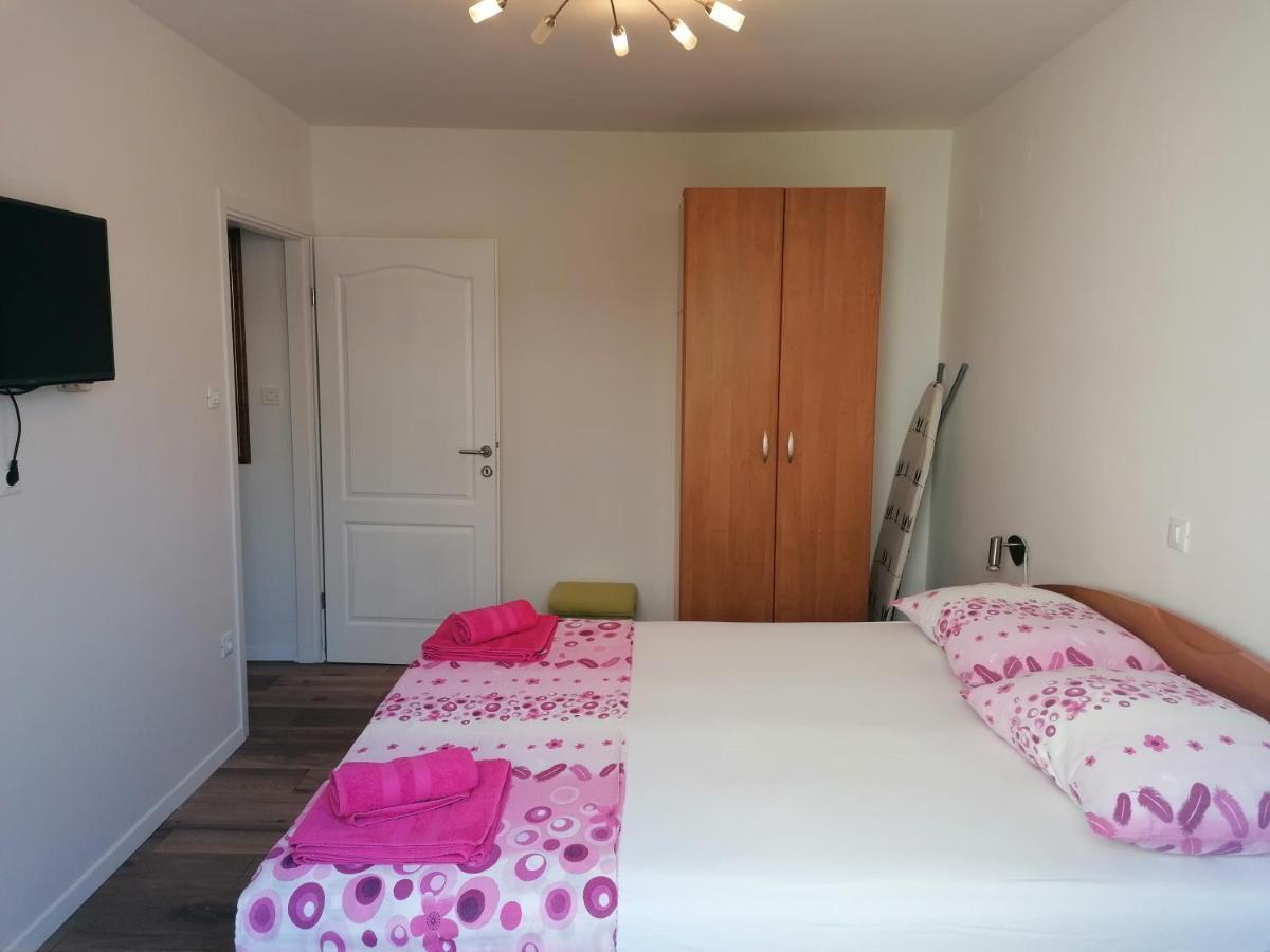 Apartment Poldrugo Cres Esterno foto
