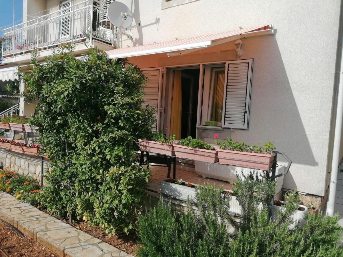Apartment Poldrugo Cres Esterno foto