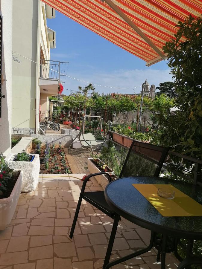 Apartment Poldrugo Cres Esterno foto